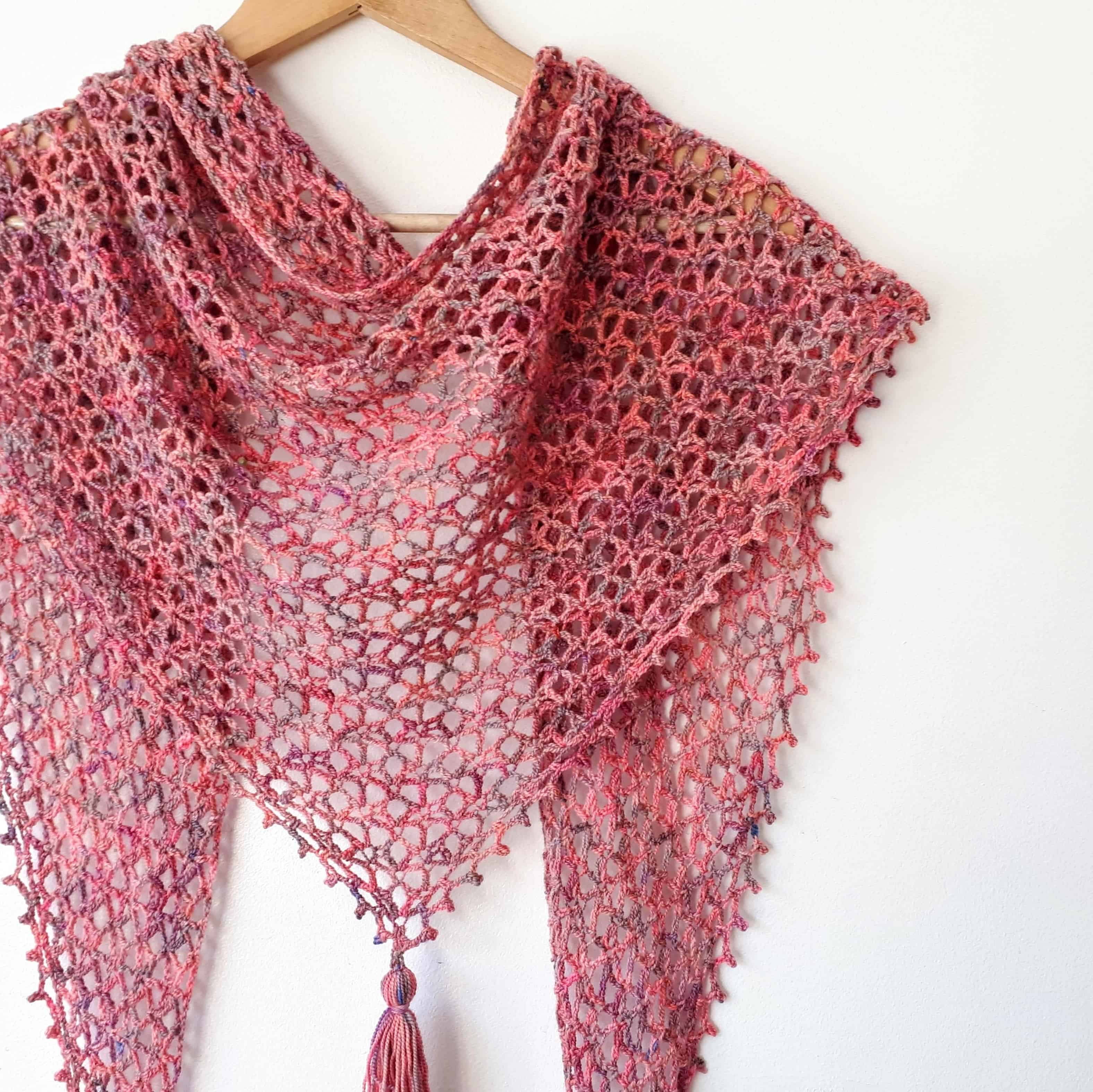Little Fictions   Free Crochet Pattern for a One Skein Shawl ...