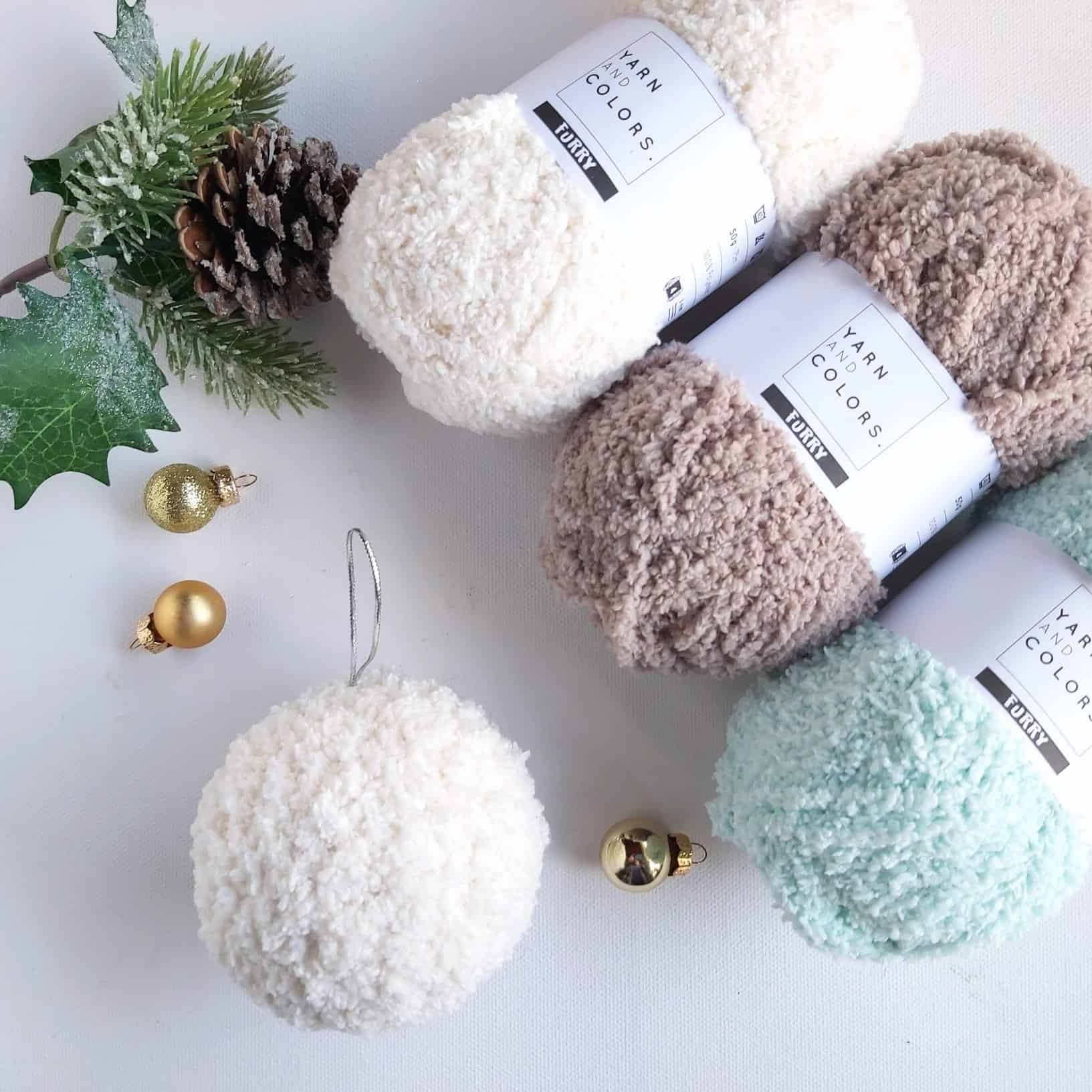 Crochet Furry Snowball Baubles – Free Pattern