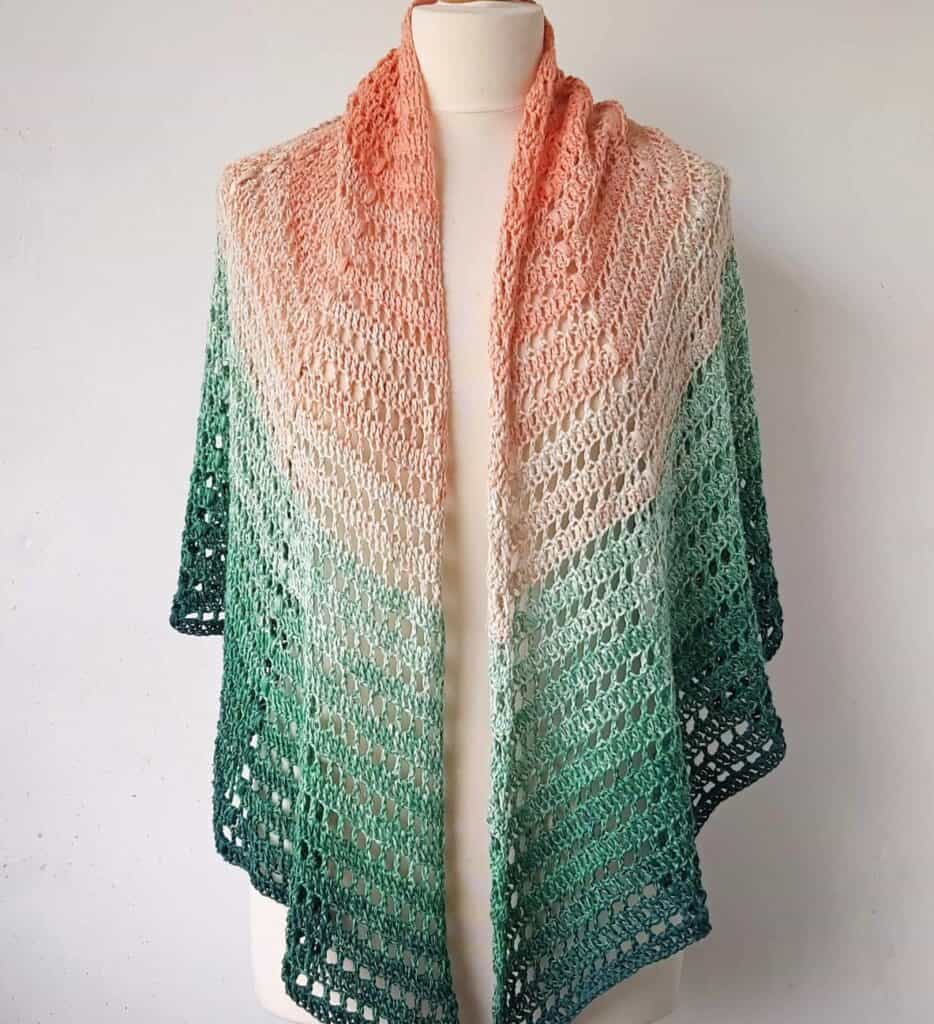 crochet shawl semi circle in gradient yarn