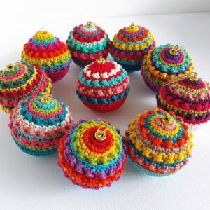 boho crochet baubles free pattern