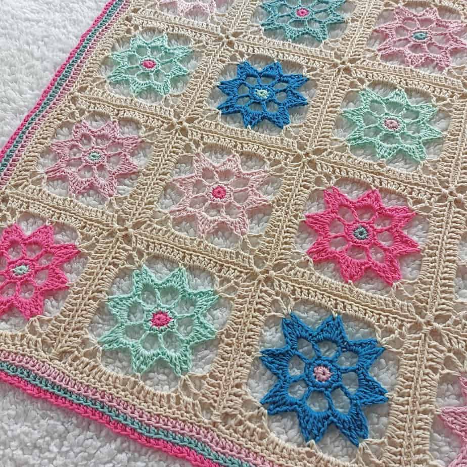 Crochet Flower Blanket Pattern (Vintage Blooms)