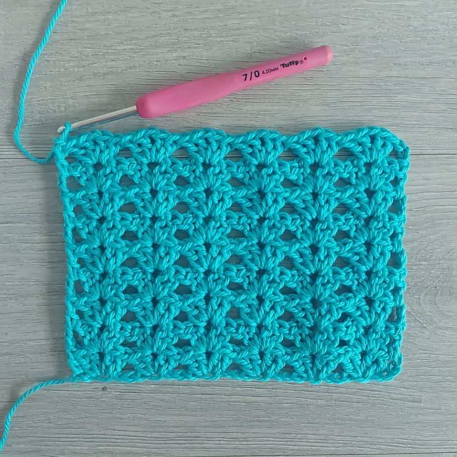 crochet iris stitch sample