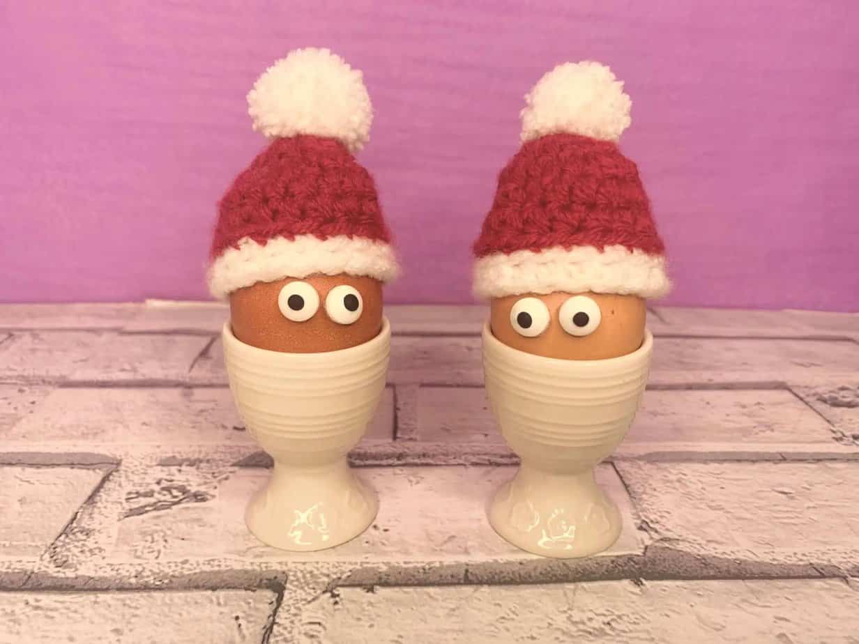 santa hat crochet egg cosy