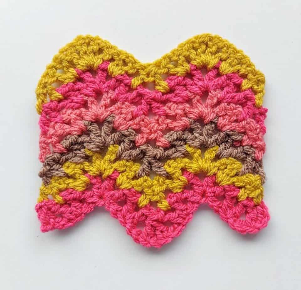crochet v stitch ripple pattern swatch