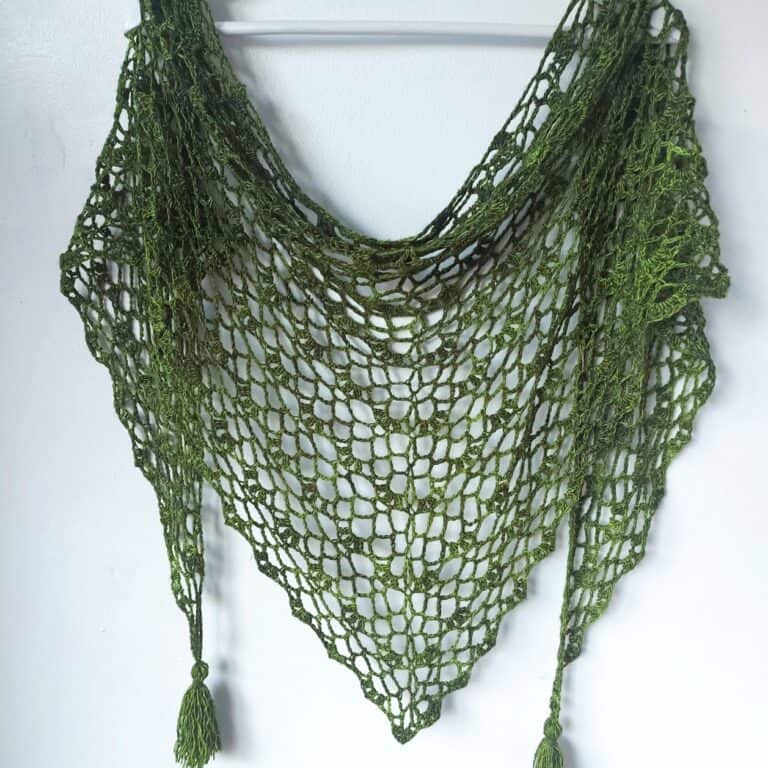 Triangle Shawl Crochet Pattern (Free)