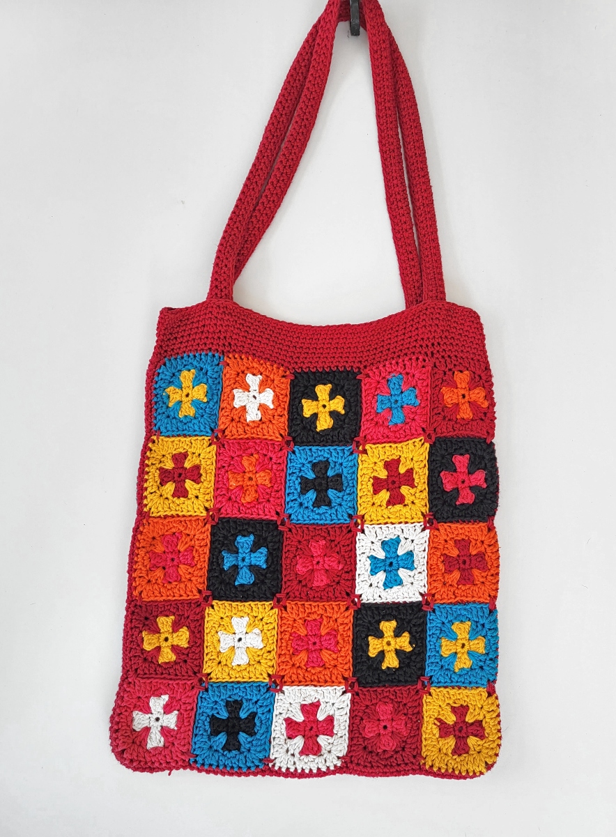 Make a Stunning Boho Tote Bag: Free Crochet Pattern - Annie Design Crochet