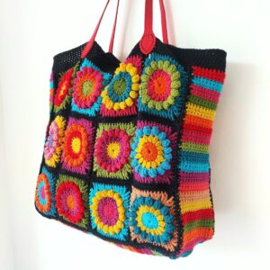 15 Cheerful Free Crochet Patterns for Sunflower Granny Squares - Annie ...