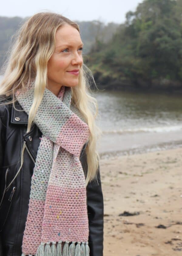 Quick and Easy Moss Stitch Crochet Scarf: Free Pattern - Annie Design ...