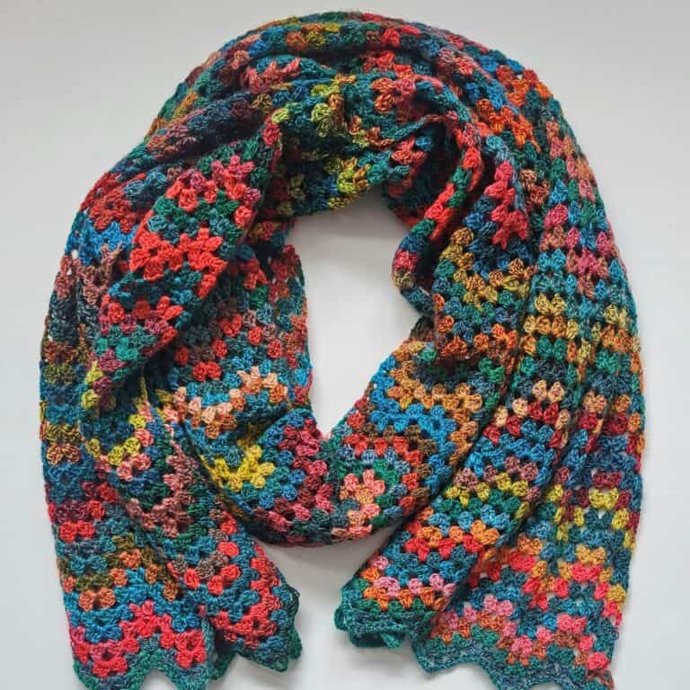 Vibrant Granny Ripple Stitch Scarf with Yarn Cakes