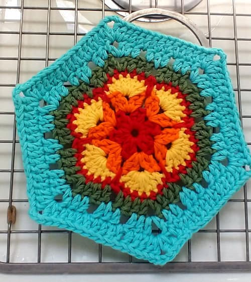 African Flower Dishcloth by Crochet Again